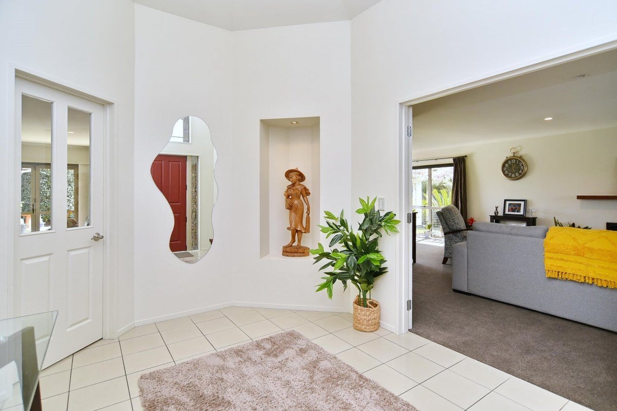 32 O'Neill Avenue, Northwood, Christchurch - Carousel 2