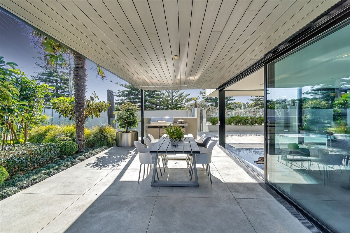 2 Marriner Street, Sumner, Christchurch - Carousel 2
