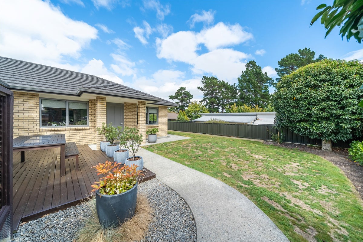 3 Quartz Place, BROWN OWL, UPPER HUTT - Carousel 2