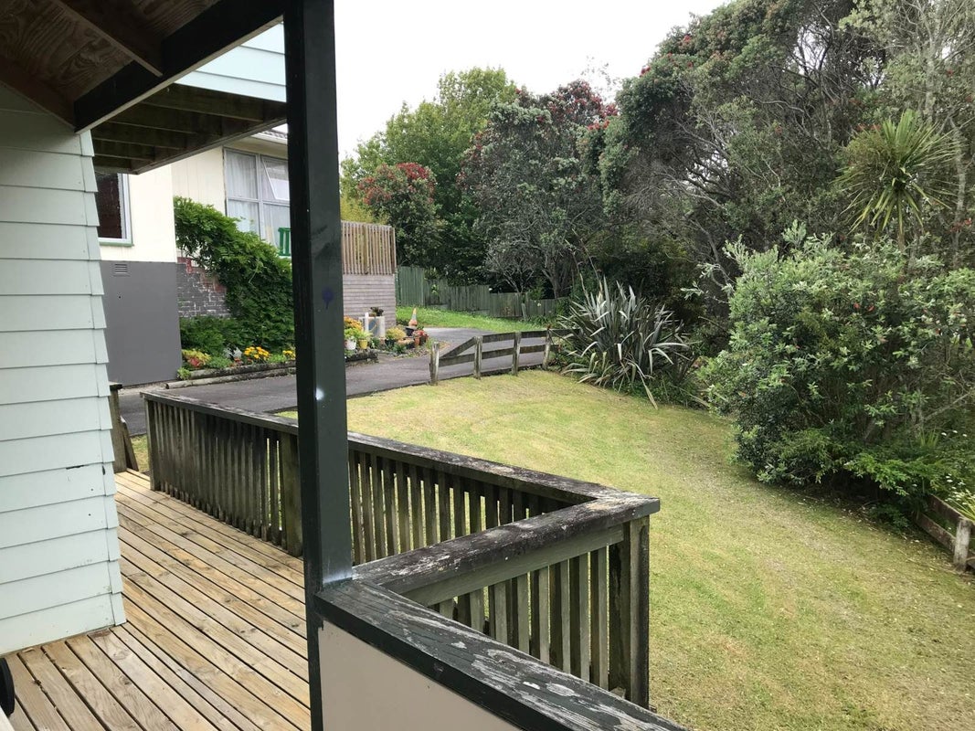 2/114 Sycamore Drive, Sunnynook, Auckland - Carousel 16