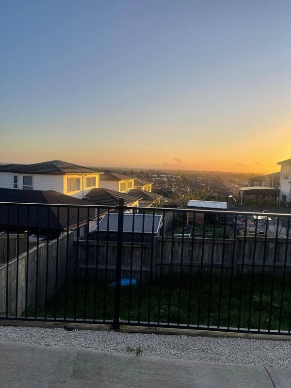 1 Nola Dawn Avenue, Papakura, Papakura - Carousel 8