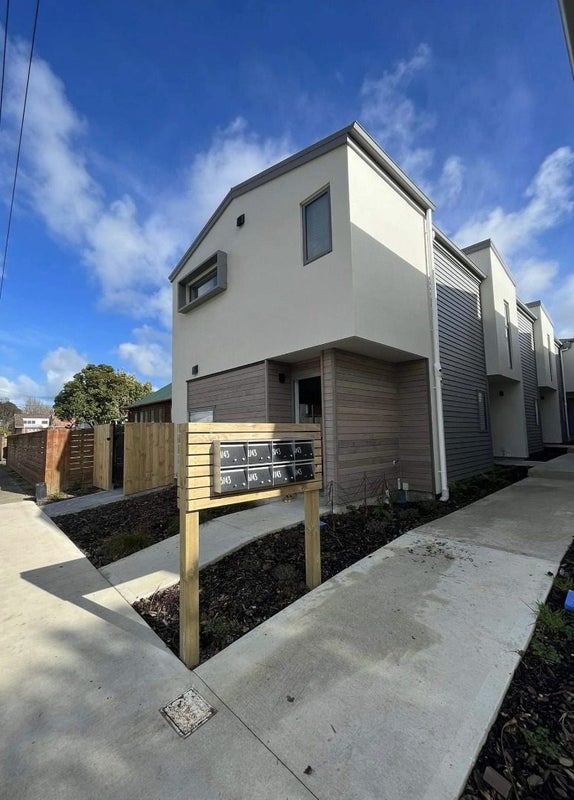 1/43 Churton Crescent, Taita, Lower Hutt - Carousel 1
