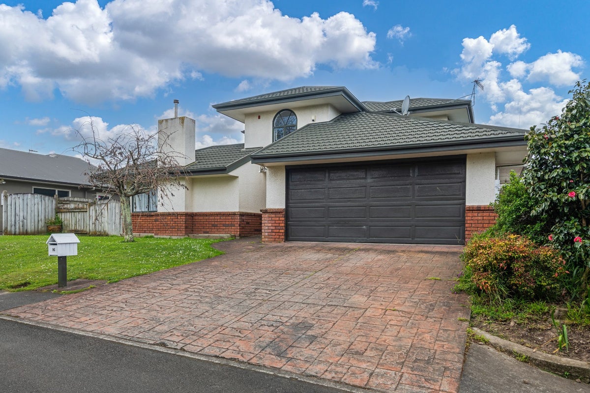 16 Sierra Court, Roslyn, Palmerston North - Carousel 1