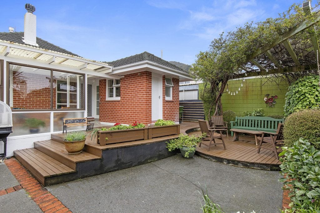 4 Parnell Street, Fairfield, Lower Hutt, Wellington - Carousel 2
