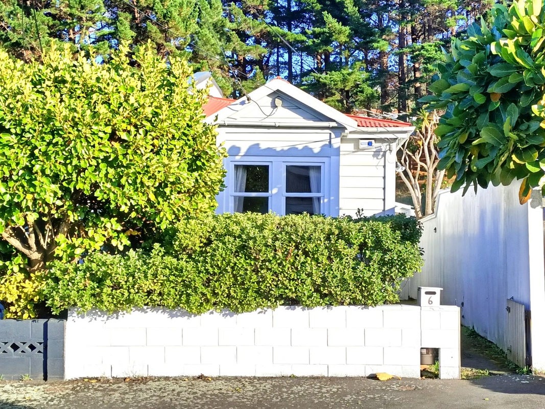 6 Royal Street, Berhampore, Wellington - Carousel 10