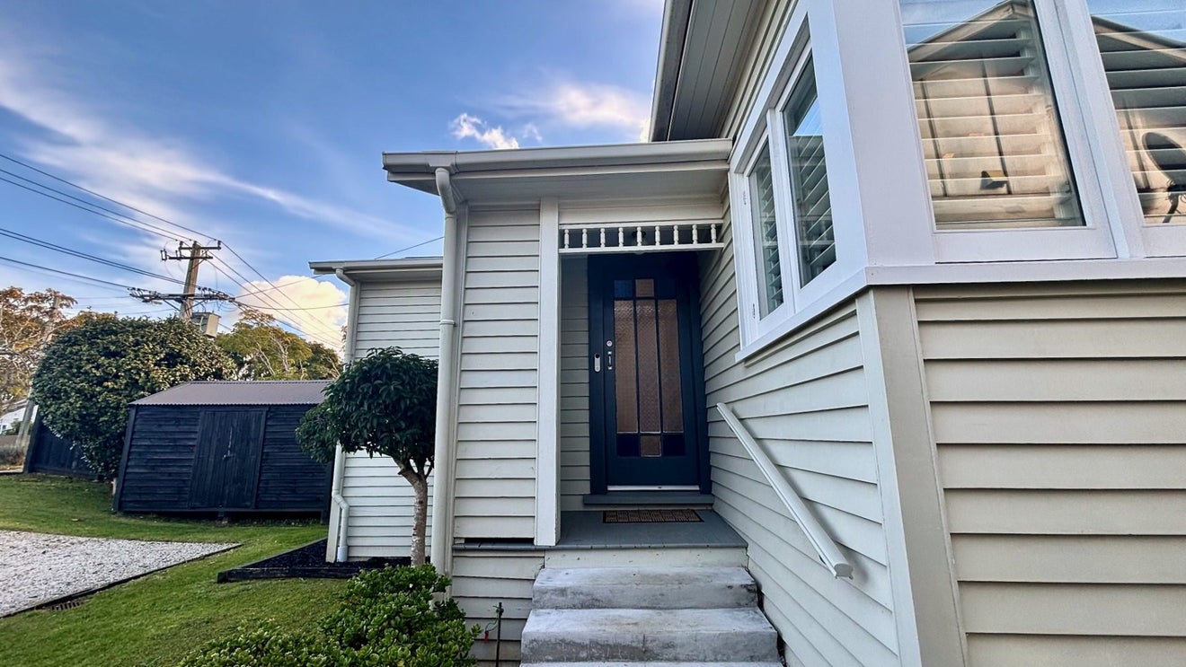 47 St Albans Avenue, Mount Eden, Auckland - Carousel 2