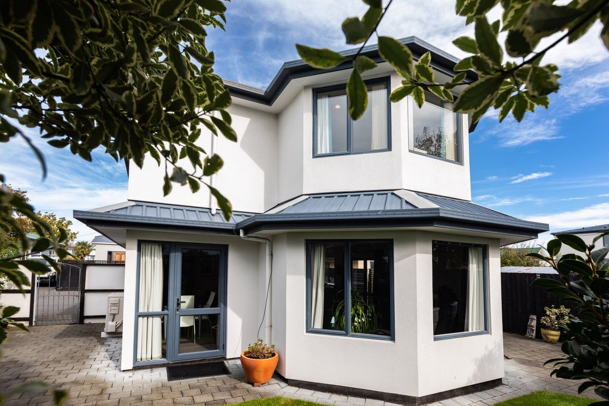 49 Gresford Street, Edgeware, Christchurch - Carousel 19