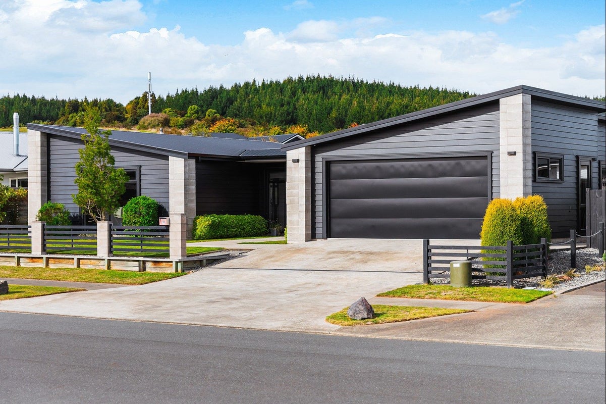 10 Windsor Street, Richmond Heights, Taupo - Carousel 2