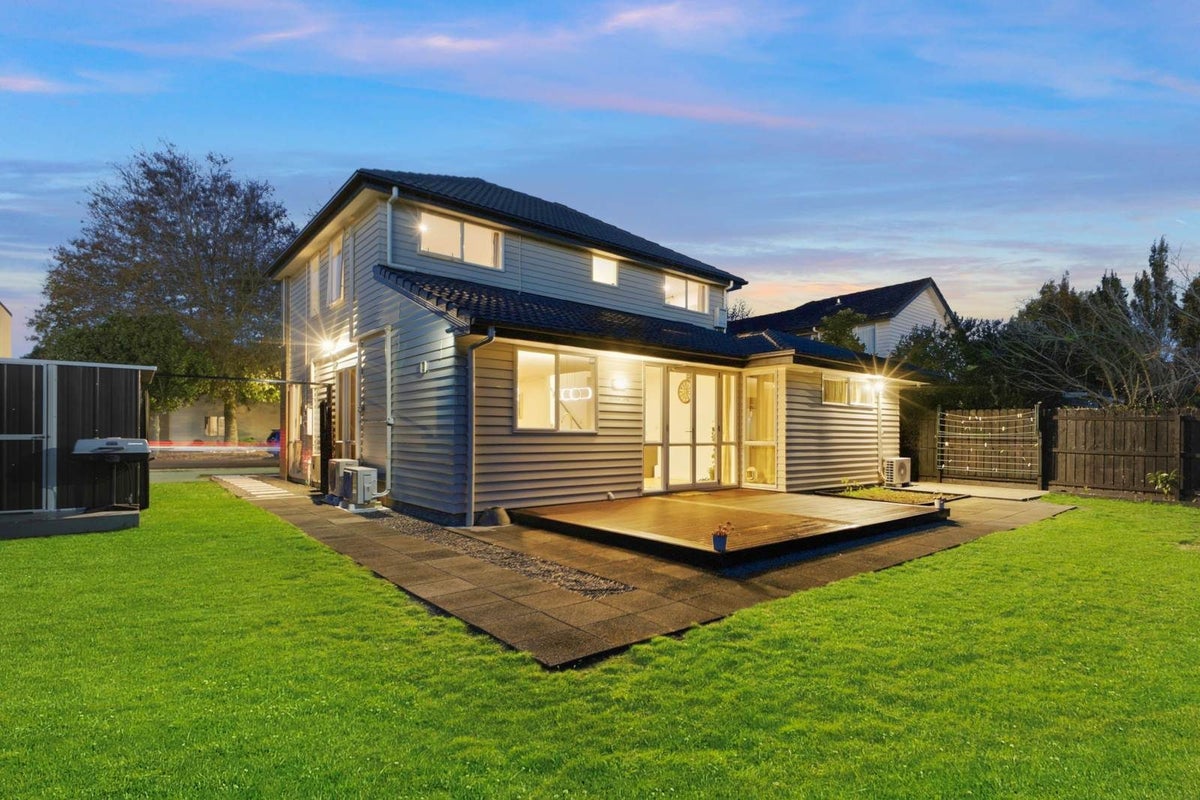 7 Calumet Way, Takanini, Auckland - Carousel 2