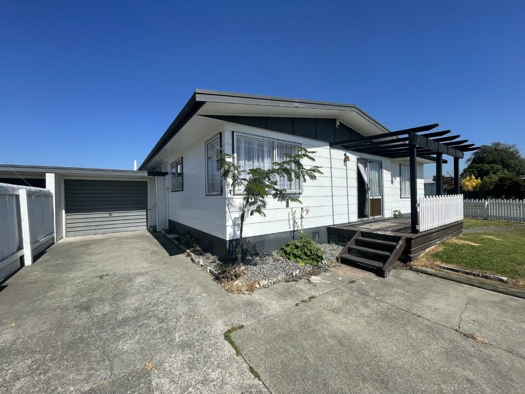 7 Diaz Drive, Flaxmere, Hastings - Carousel 2