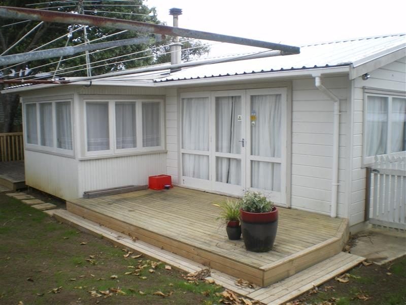 32A Andrew Road, Howick, Auckland - Carousel 1