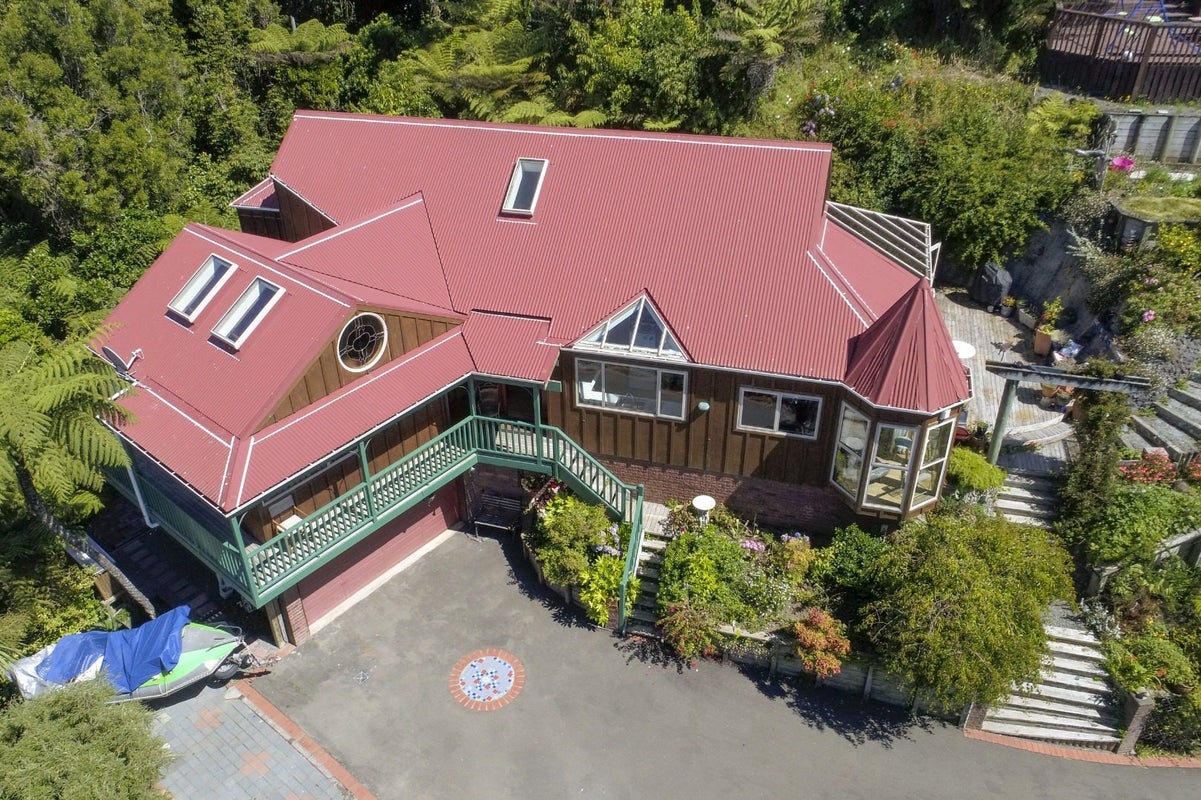 31 Gurney Road, Kelson, Lower Hutt - Carousel 1