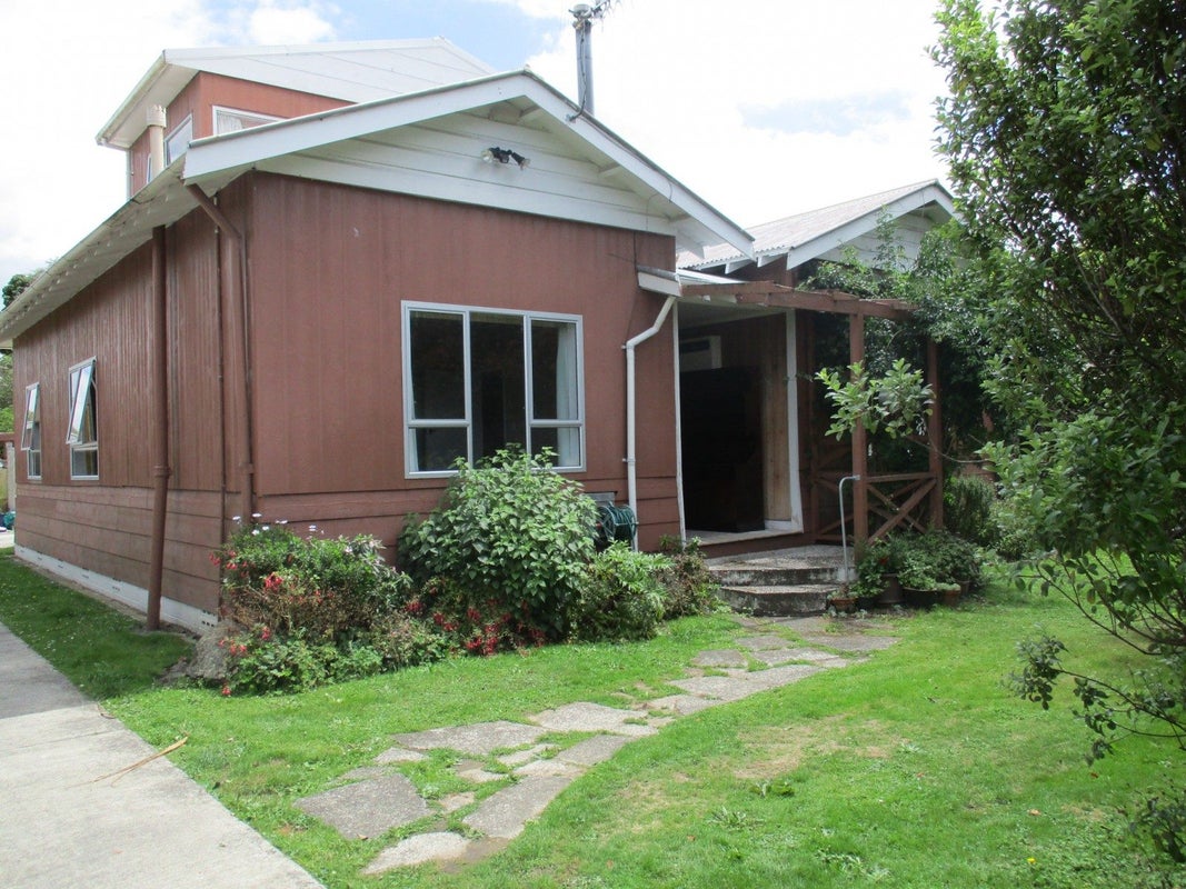 36 Hereford Street, West End, Palmerston North - Carousel 1
