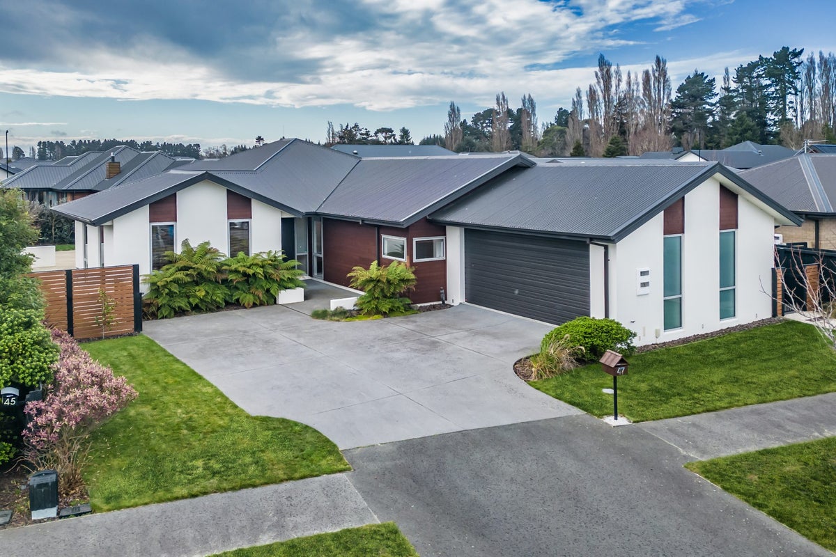 47 Taiore Crescent, Marshland, Christchurch - Carousel 1