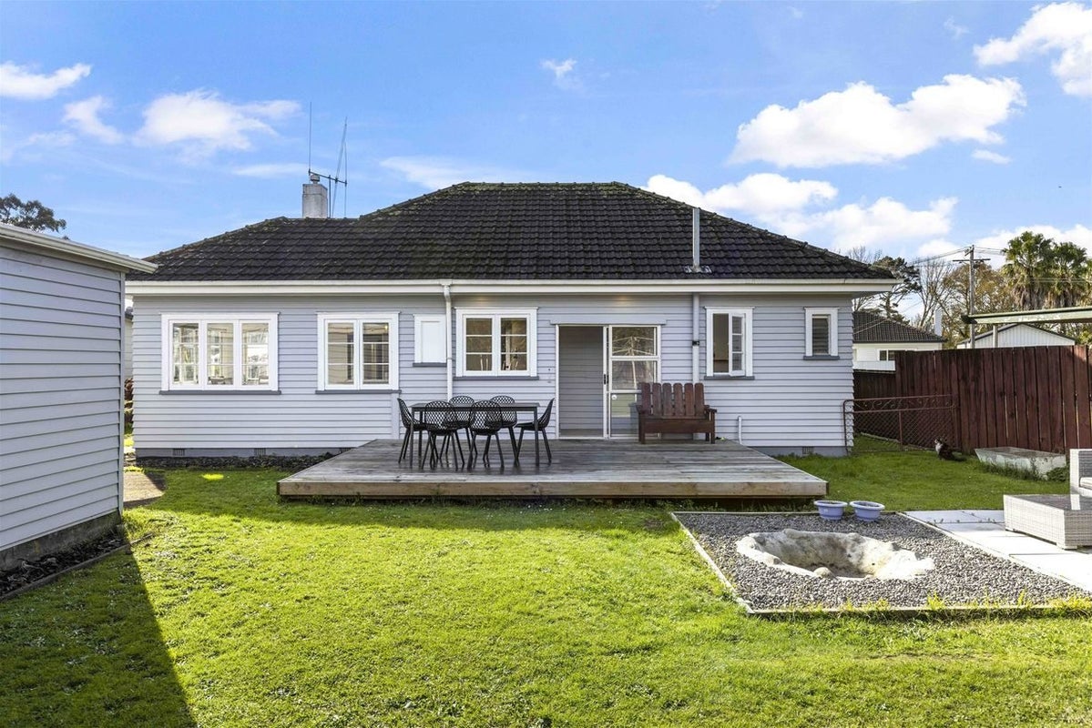 10 Wha Street, Frankton, Hamilton - Carousel 2