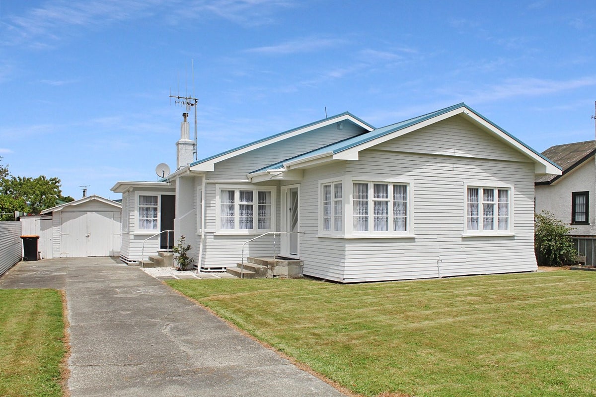 54 Church Street, Awapuni, Palmerston North - Carousel 1