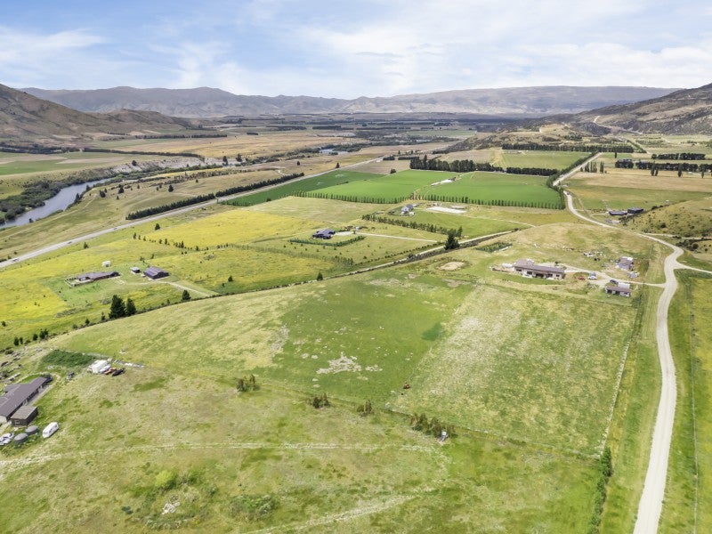 144 Queensberry Terrace, Queensberry, Cromwell - Carousel 1