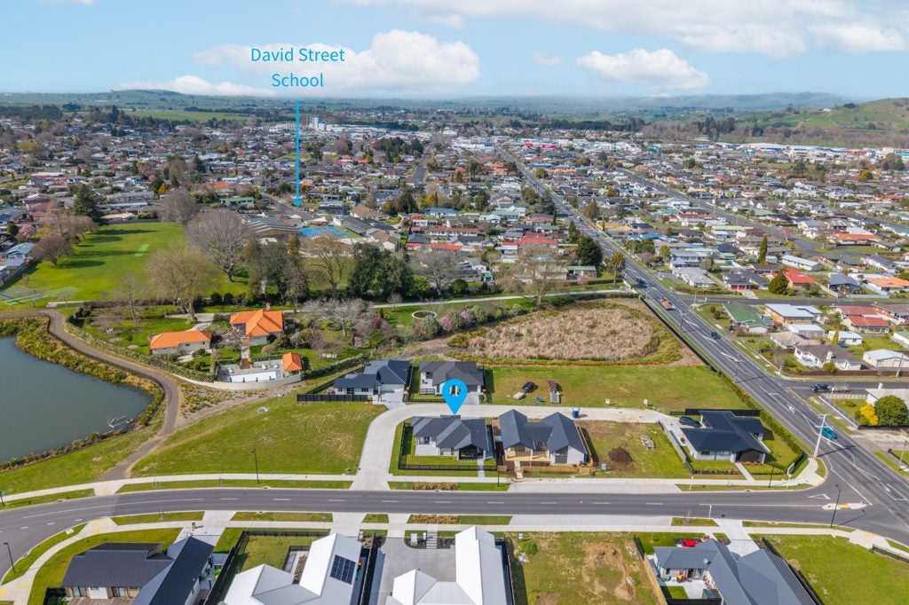 2 Warren Lane, Morrinsville, Matamata-Piako, Waikato - Carousel 23