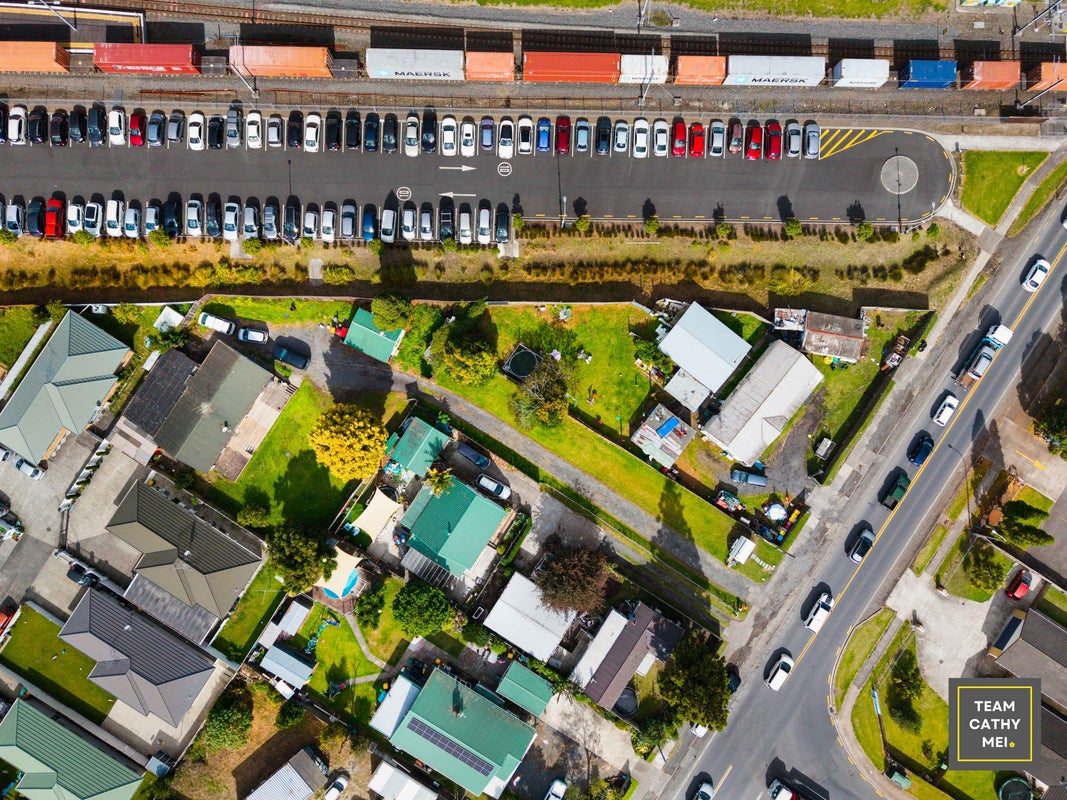 17 Manuroa Road, Takanini, Auckland - Carousel 2