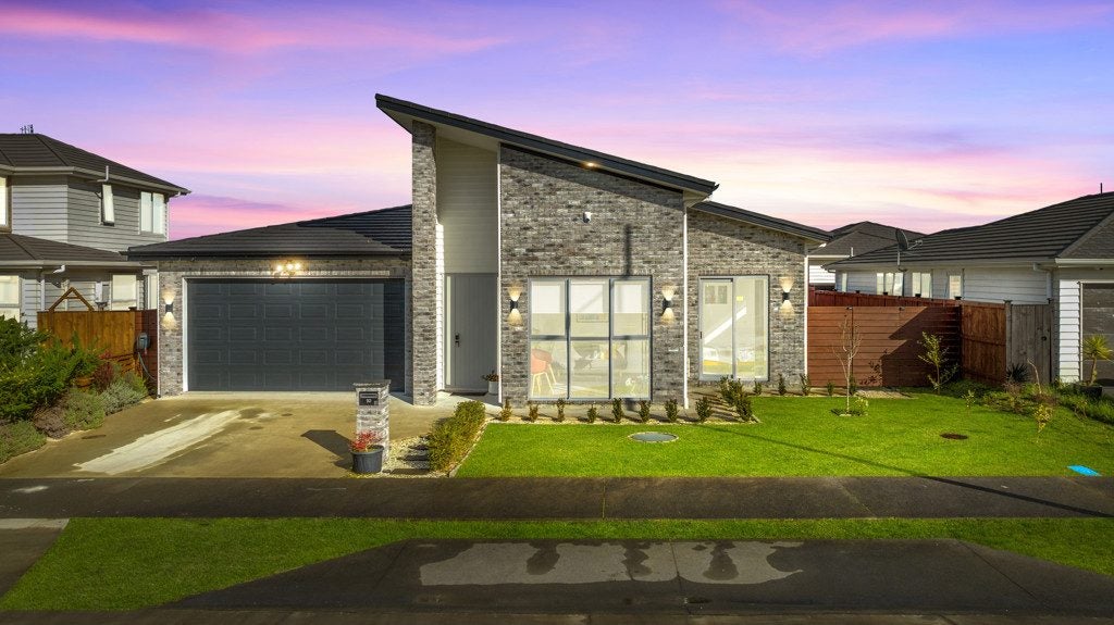 10 Toropapa Close, Takanini, Auckland - Carousel 1