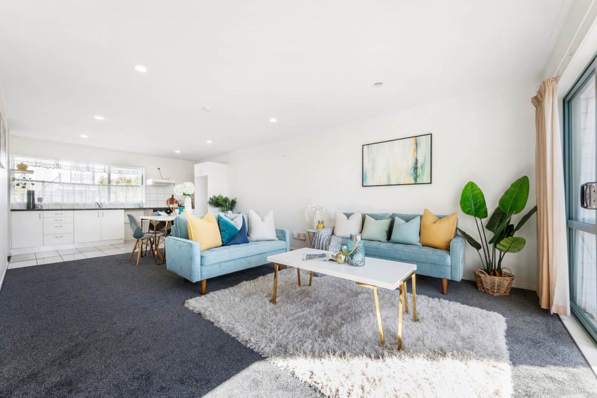 3/1 Briar Way, New Lynn, Auckland - Carousel 2