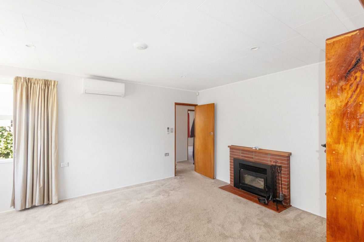 26 Wallace Road, Mangere Bridge, Auckland - Carousel 2