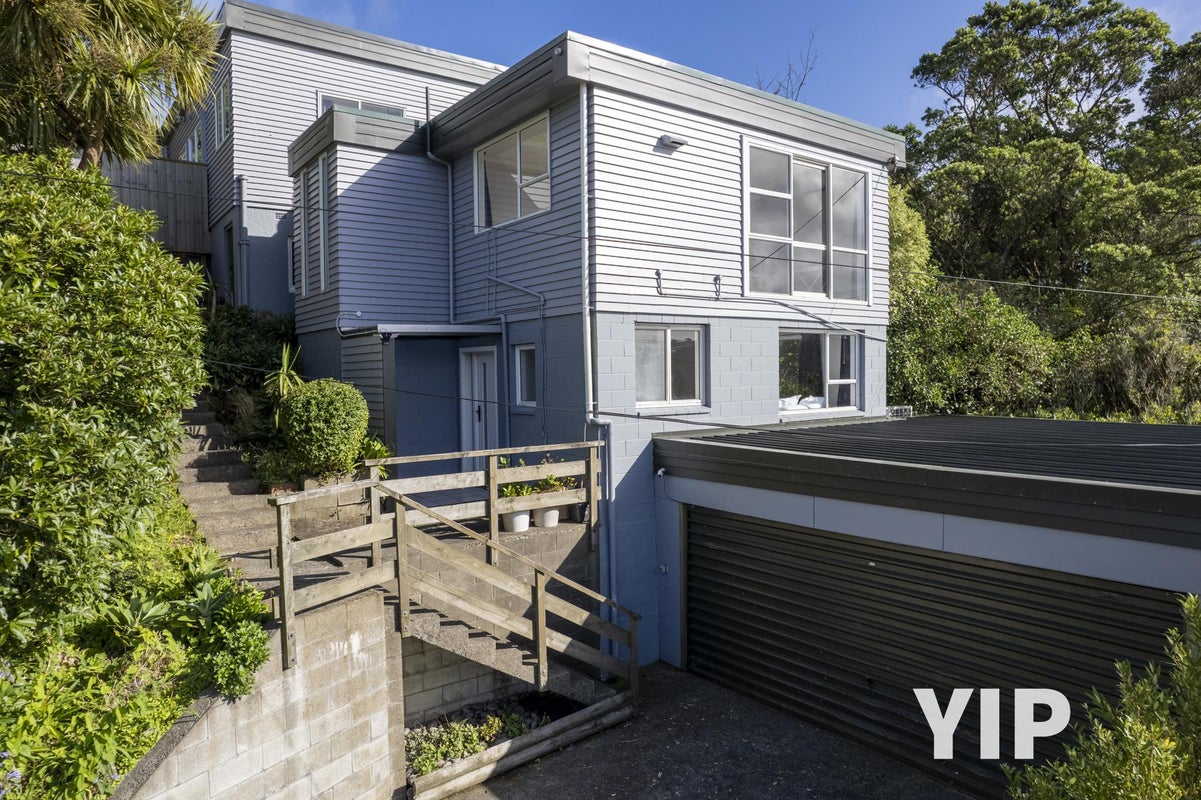 9 Dominion Park Street, Johnsonville, Wellington - Carousel 1