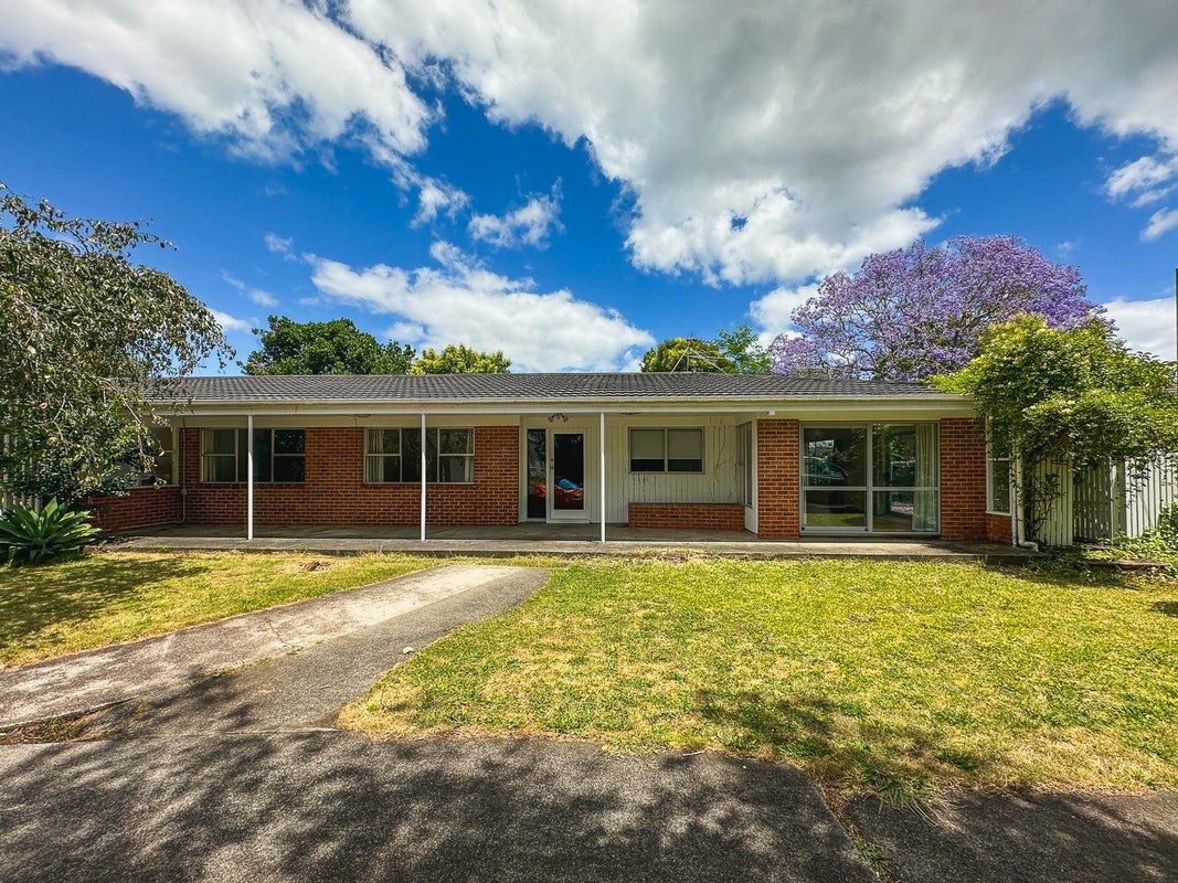 8A King Edward Avenue, Epsom, Auckland - Carousel 1