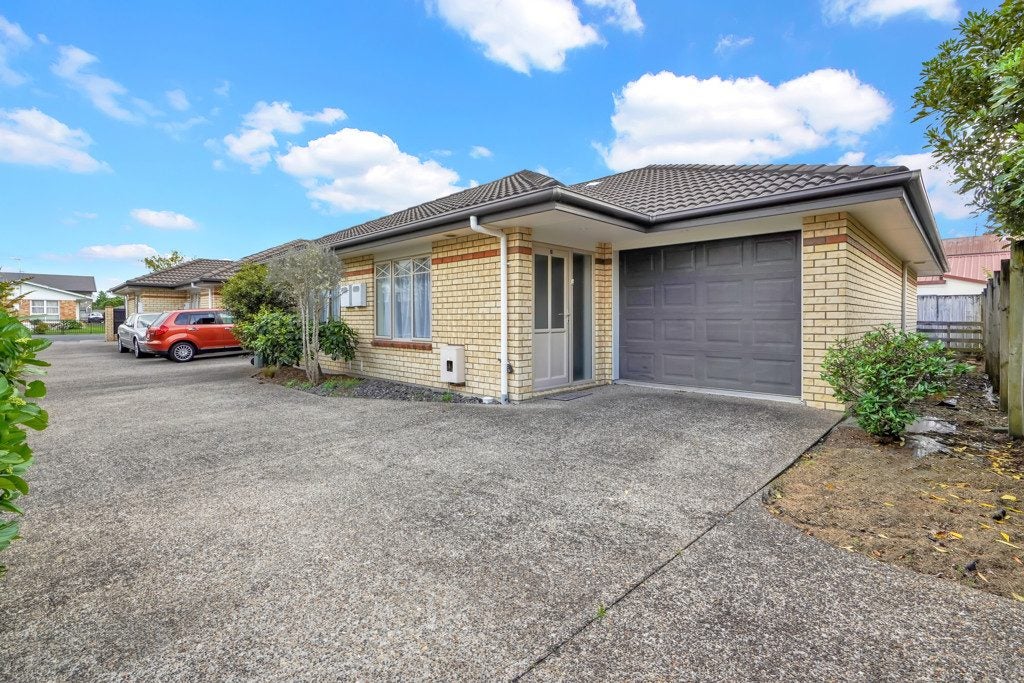 36D Charlemont Street, Whitiora, Hamilton - Carousel 1