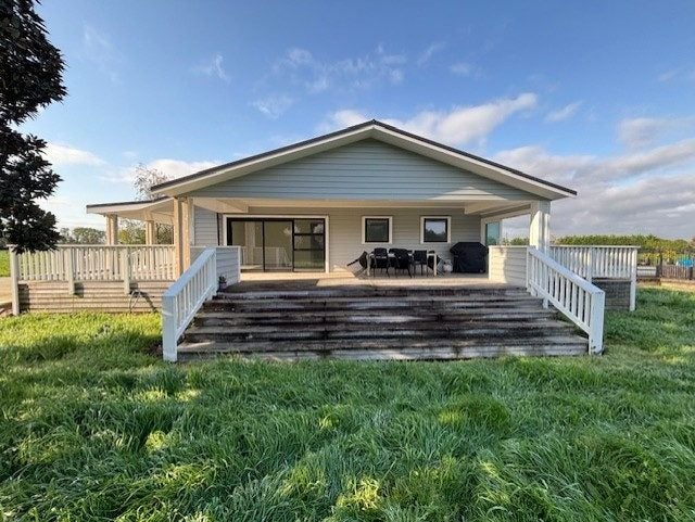 570 Holland Road, Eureka - Carousel 2