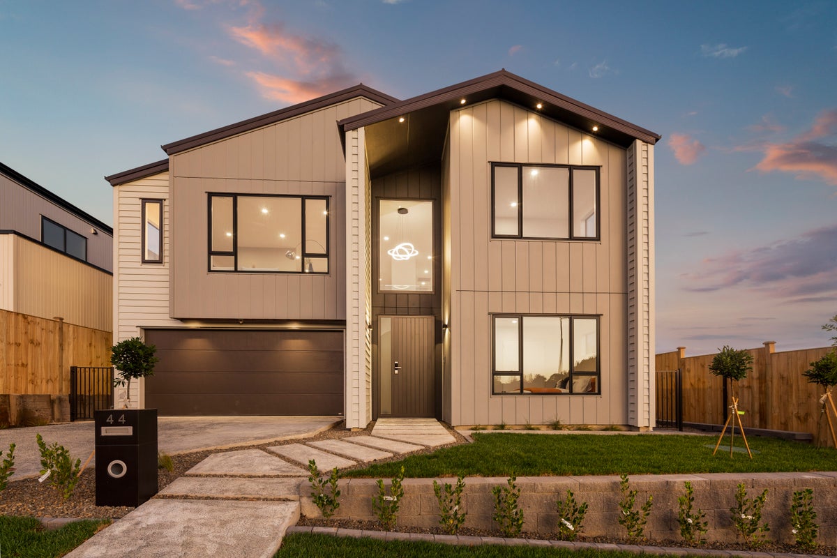 44 Paparahi Place, Silverdale - Carousel 1
