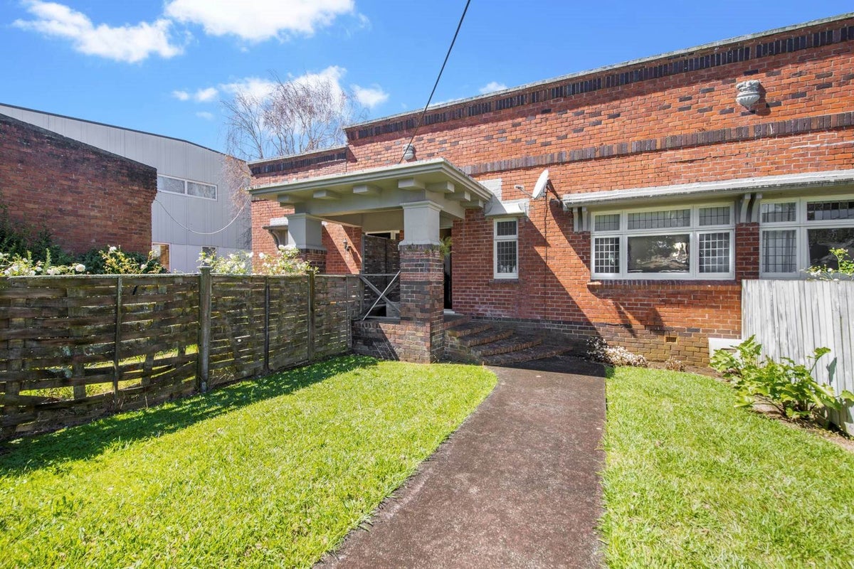 284 Manukau Road, Epsom, Auckland - Carousel 2