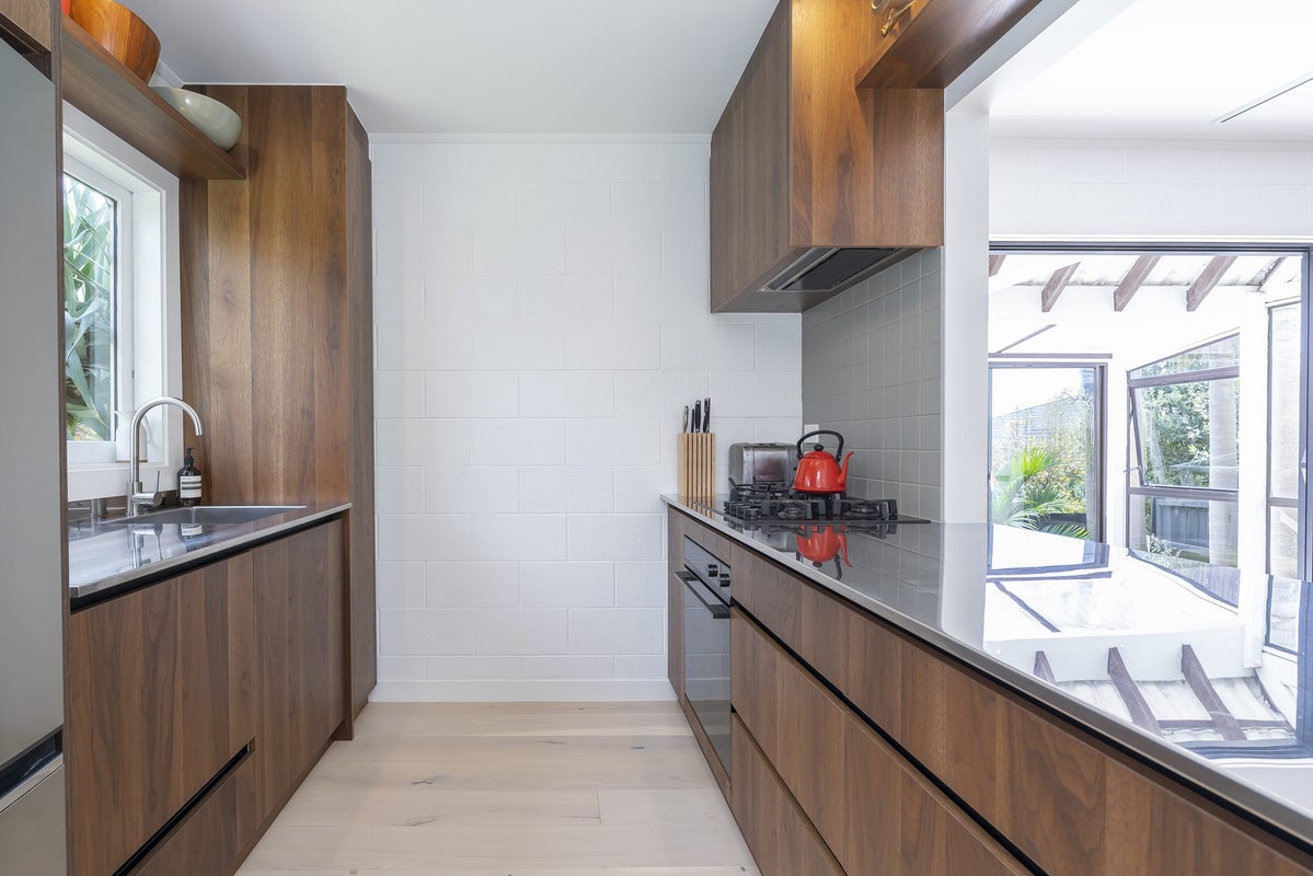 6/26 Seaview Terrace, Mount Albert, Auckland - Carousel 2