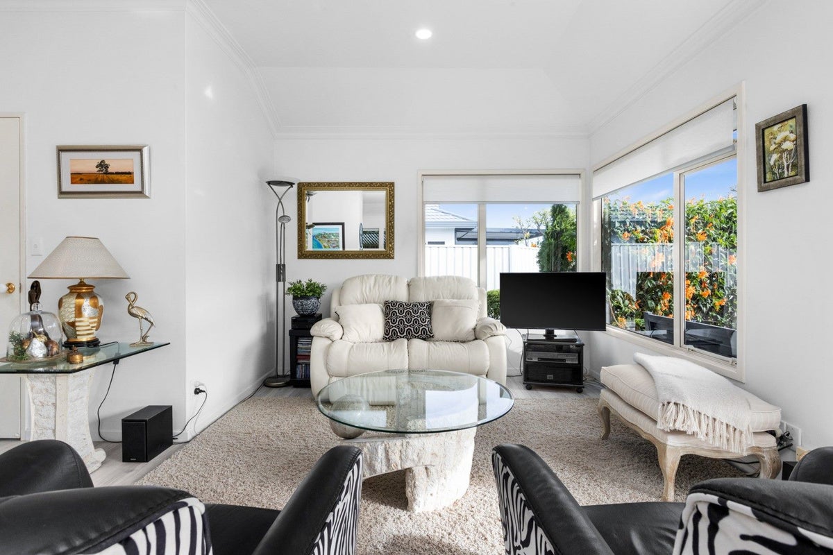 10 Macaulay Street, Ahuriri, Napier - Carousel 2