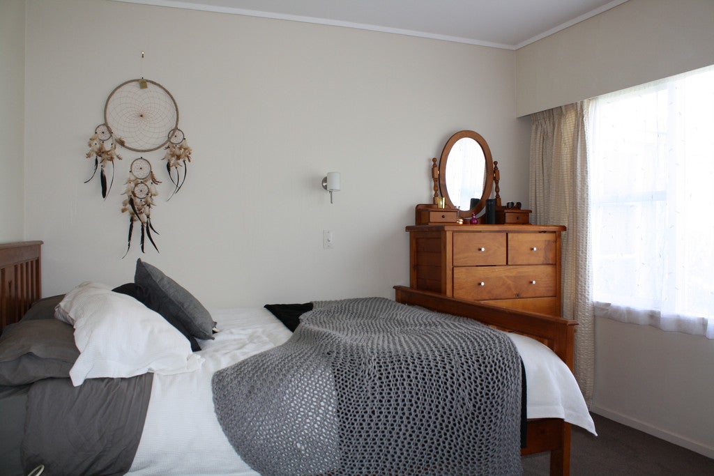 91C QUEEN ST, Waiuku - Carousel 11