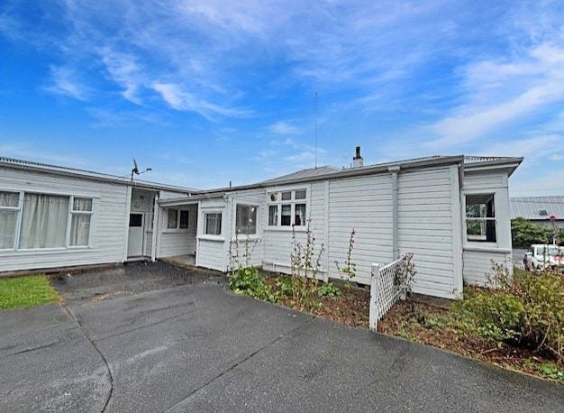 28 Goldfinch Street, Ohakune - Carousel 1
