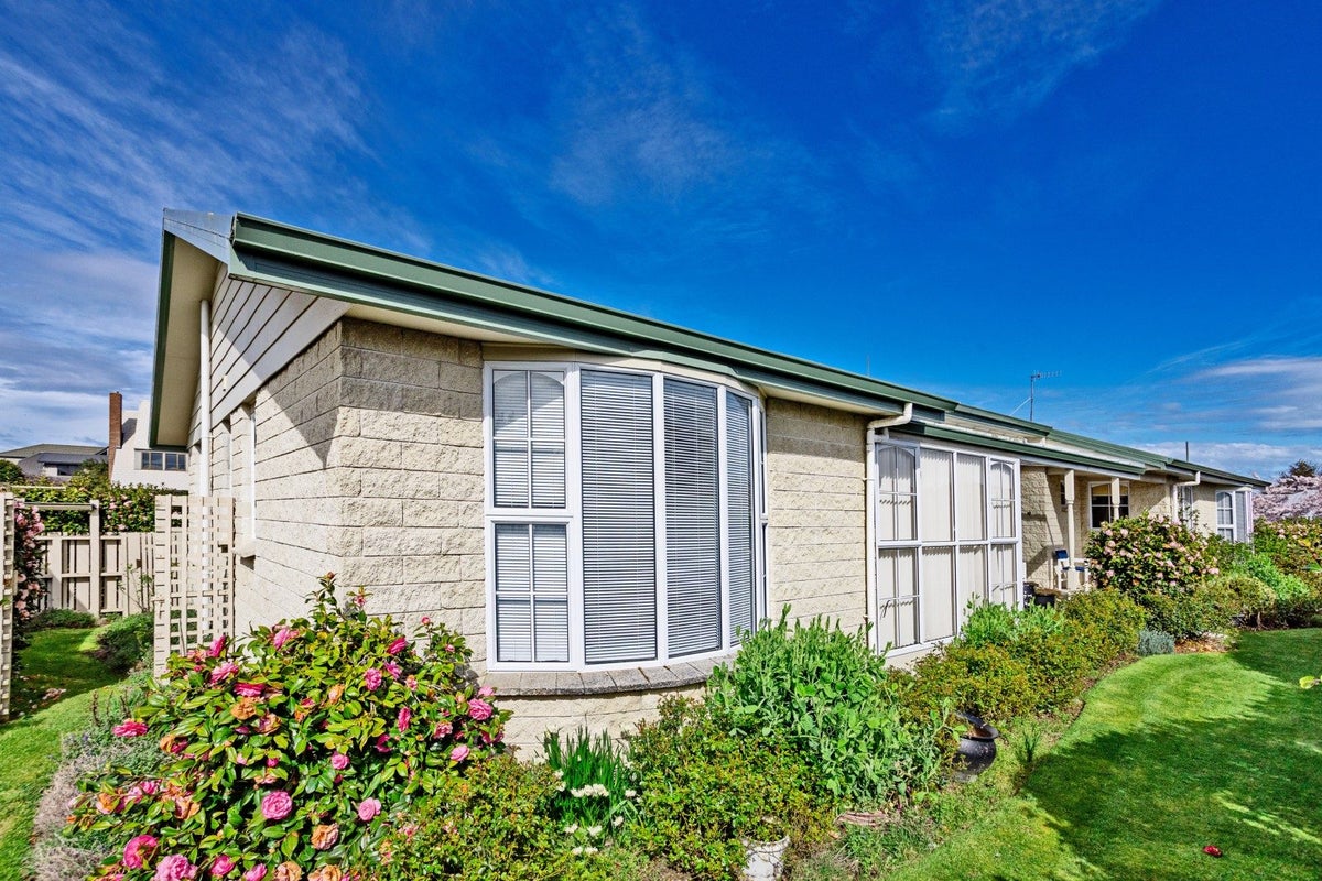 16 Moana Street, Rosedale, Invercargill - Carousel 1
