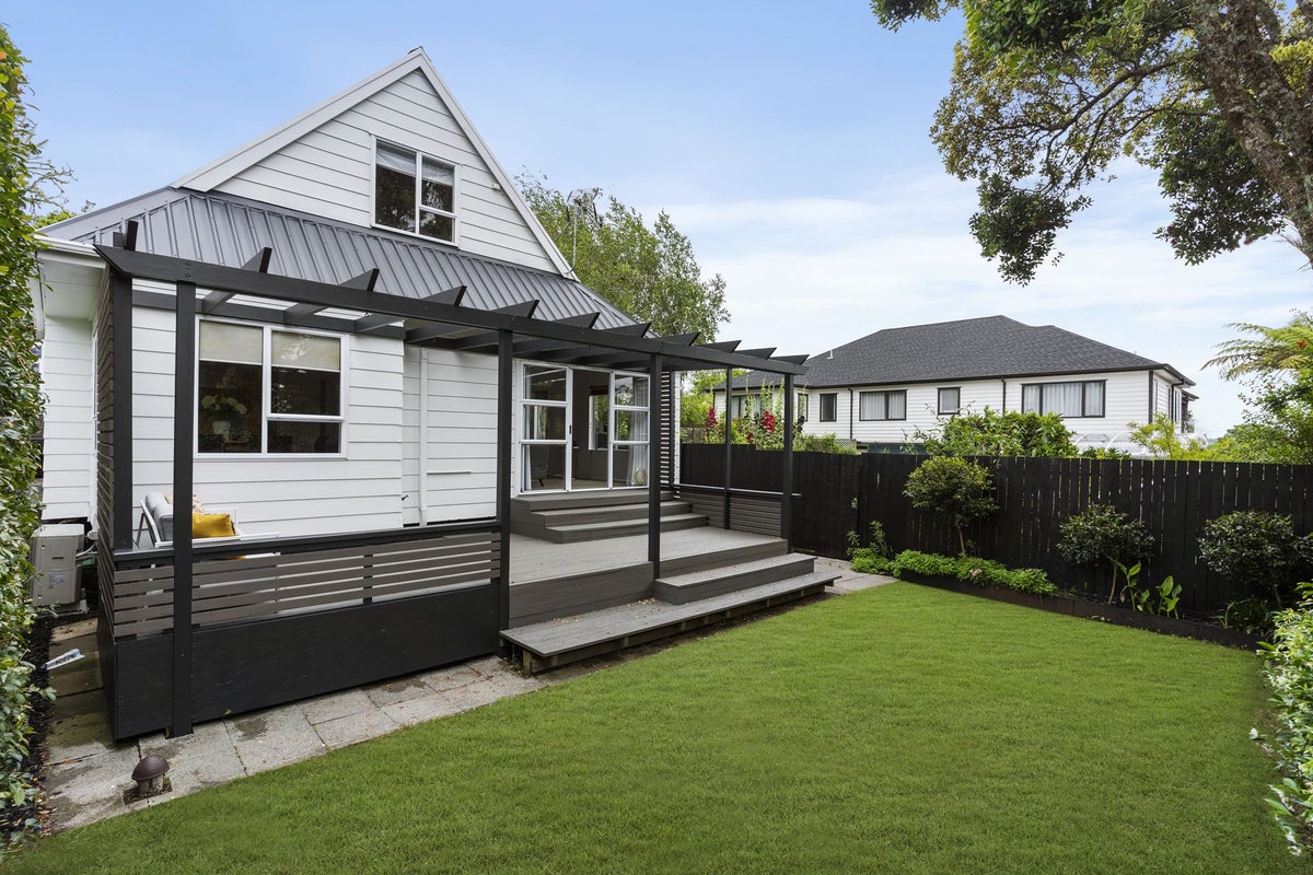 74A St Leonards Road, Mount Eden, Auckland - Carousel 2