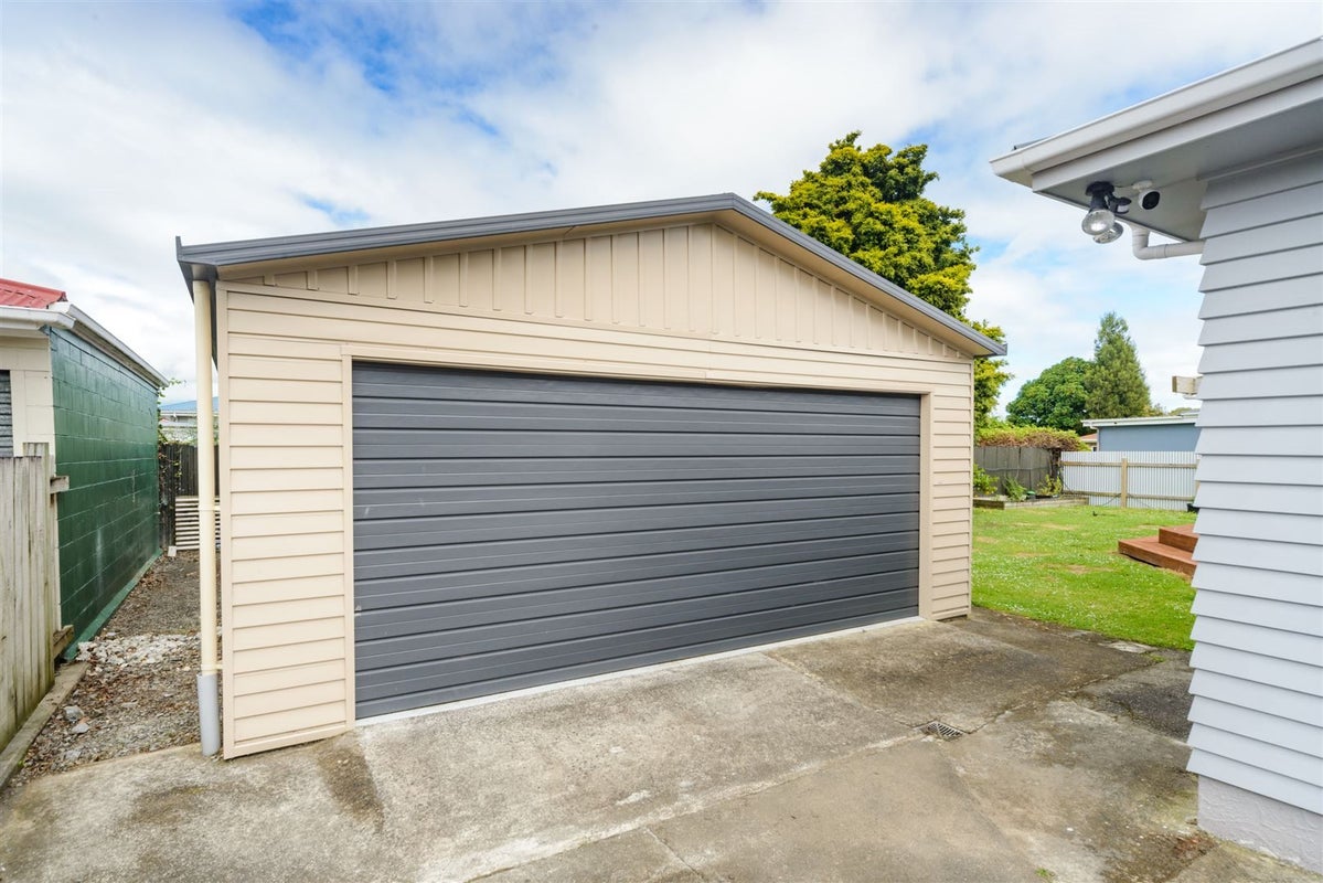 19 Winchester Street, Awapuni, Palmerston North - Carousel 22