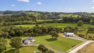 19 Houkura Place, Henderson - Carousel 1