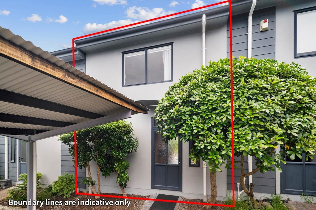 27/8 Soljak Place, Mount Albert, Auckland - Carousel 2