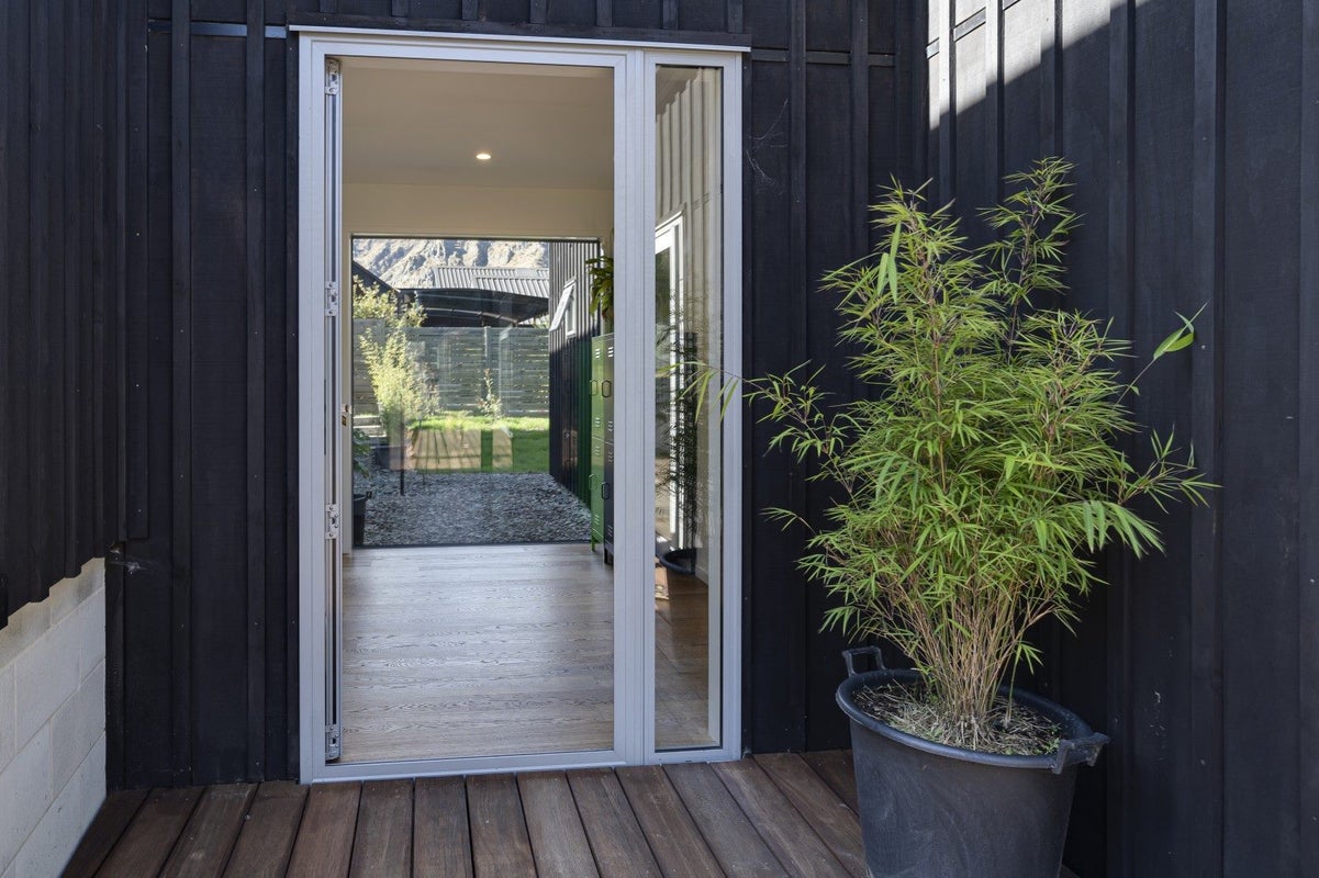 5 Kincaid Place, Arthurs Point, Queenstown - Carousel 2