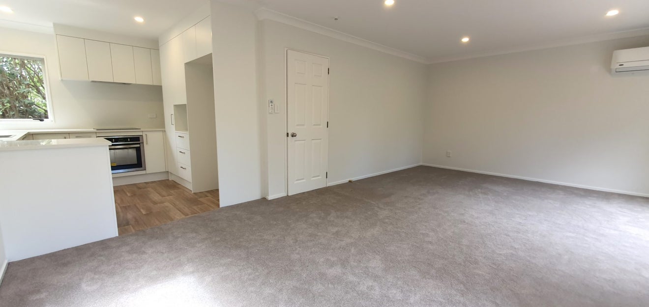 33 St Lukes Road, Mount Albert, Auckland - Carousel 2