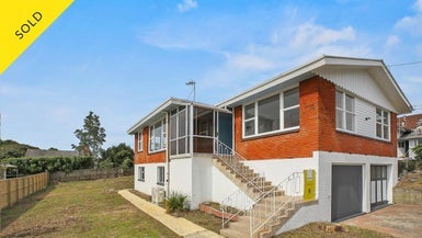 253 Cambridge Road, Hillcrest, Hamilton - Carousel 1