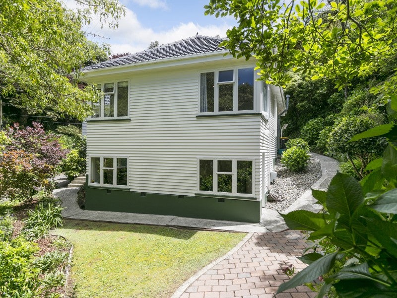 1/64A Simla Crescent, Khandallah, Wellington - Carousel 2