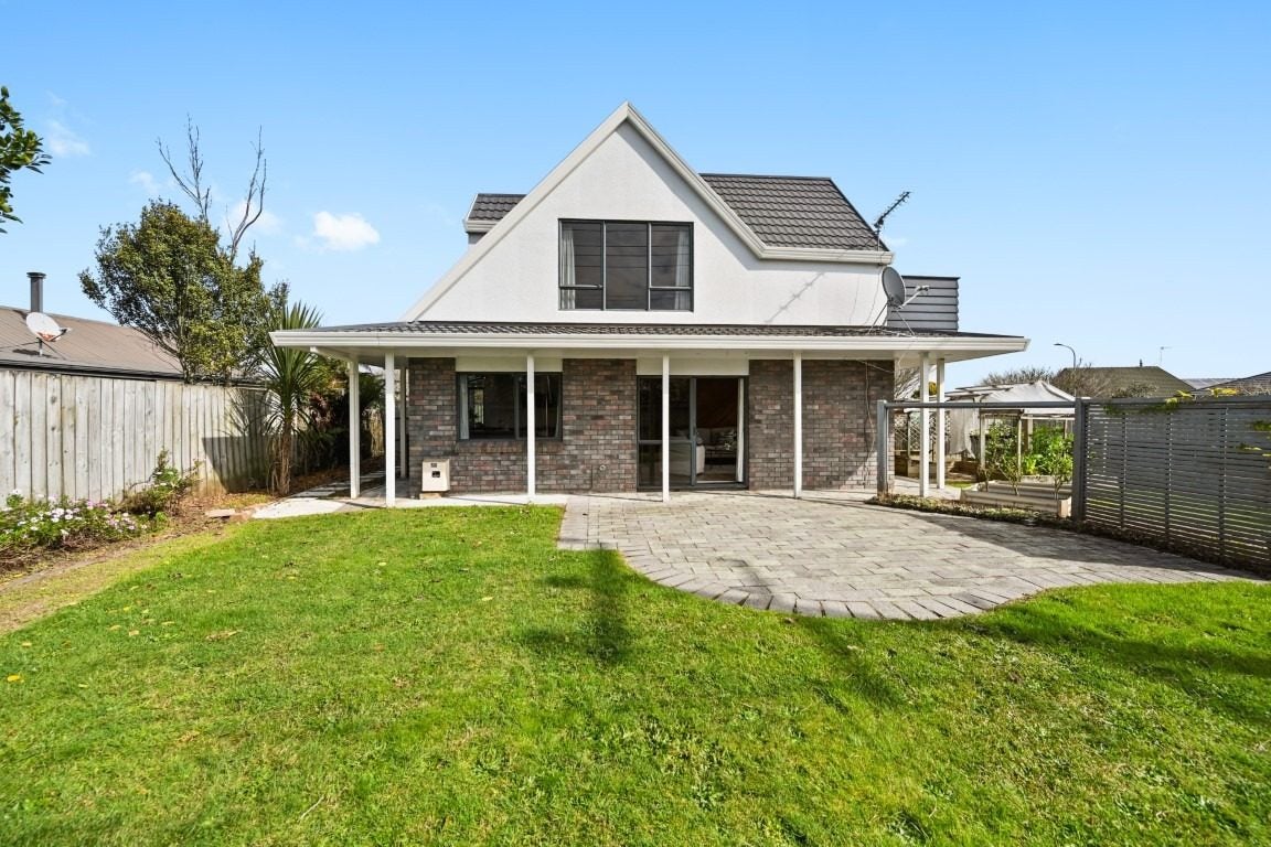 32 Moreland Avenue, Pukete, Hamilton - Carousel 16