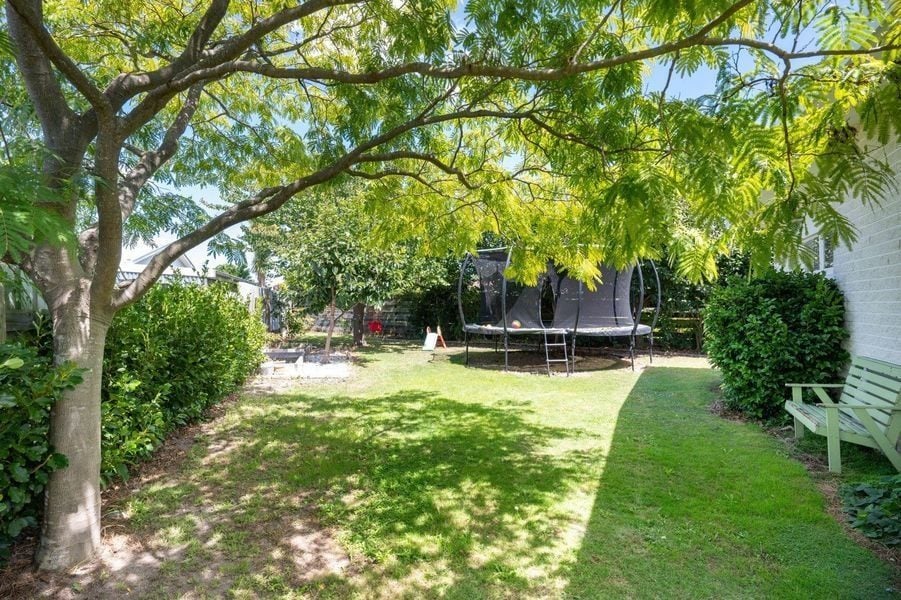 1303 Cardiff Place, Mayfair, Hastings - Carousel 11