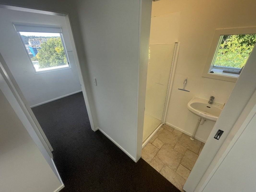 5/324 The Terrace, Te Aro, Wellington - Carousel 12