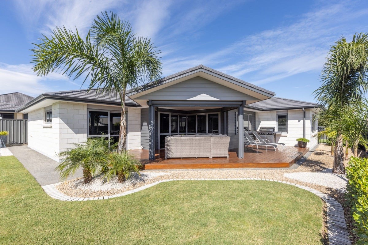 7 Percy Berry Place, Havelock North, Havelock North - Carousel 1
