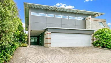 69 Frederick Street, Hillsborough, Auckland - Carousel 1